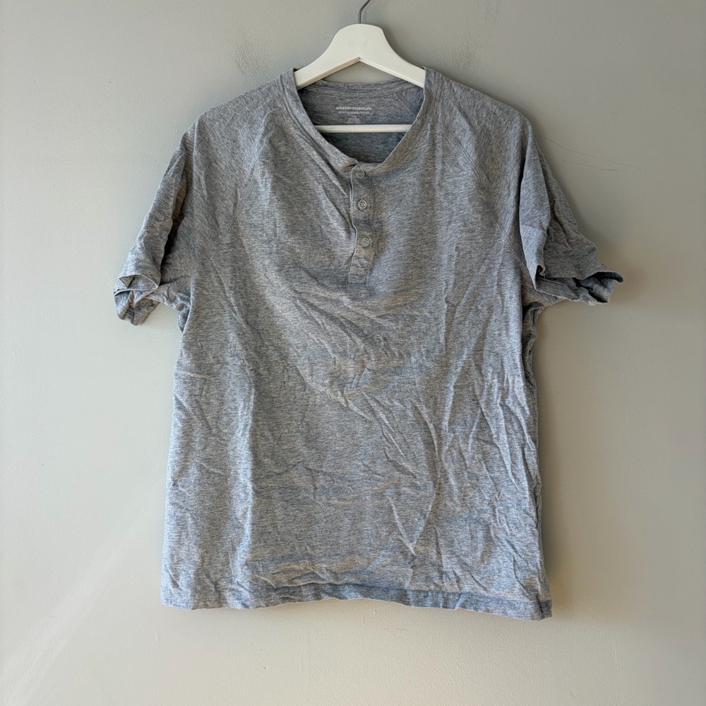 Amazon Essentials Gray Short-Sleeved Henley‎ T-Shirt Men's Large Slim Fit